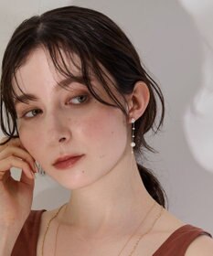 Phoebe 【金属アレルギー対応】パールドロップロングピアス　ゴールド