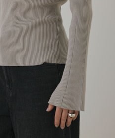 GRACE CONTINENTAL オフショルフリルニットトップ