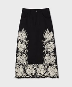 GRACE CONTINENTAL エンブロイダリータイトスカート