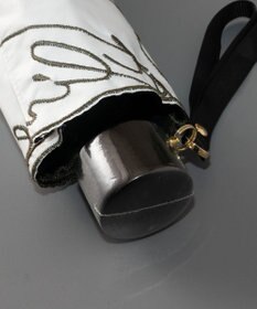 AURORA テレビで紹介！Beaurance ビューランス カリグラフィー刺しゅう柄 晴雨兼用パラソル (折りたたみ)