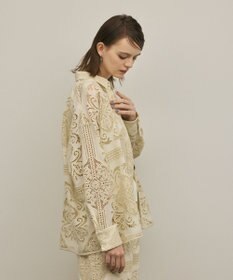 GRACE CONTINENTAL パネル刺繍シャツ