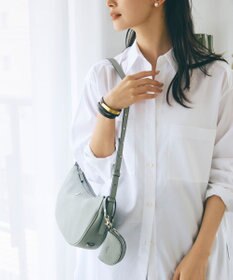 TOPKAPI 【Breath TOPKAPI】シュリンクレザー ハーフムーン ショルダーバッグ / チャーム付き