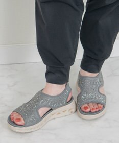 Bridget Birkin 【VINCULUM】フレックスソールビジューサンダル