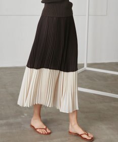 BEIGE， BOUIN / プリーツスカート