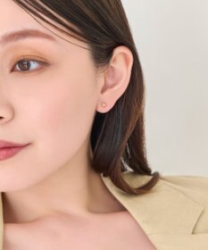 Phoebe 【金属アレルギー対応】プチフラワービジュースタッドピアス　オレンジ