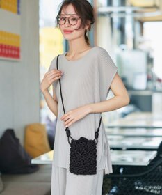 Tiaclasse マクラメショルダーバッグ