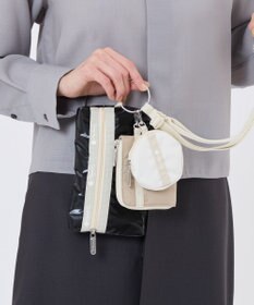 LeSportsac MULTI POUCH WRISTLET/ベージュ/ブラックシャイン/メレンゲ