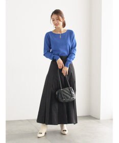 Te chichi スクエアチャームキーネックプルオーバー