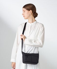 Y'SACCS ナイロンタフタポシェット