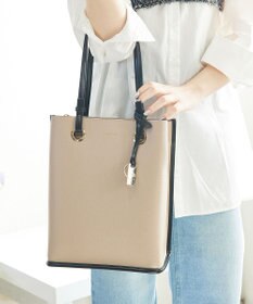 style code 【MERCURYDUO/マーキュリーデュオ】メタルアイレット　縦長トートバッグ 推し活ラージバッグ 縦長ショルダーバッグ