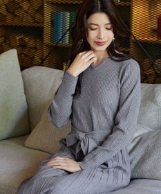 Tiaclasse 【洗える】プリーツ編みラメニットフレアワンピース