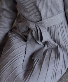 Tiaclasse 【洗える】プリーツ編みラメニットフレアワンピース