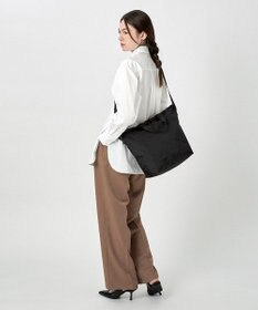 LeSportsac DELUXE EASY CARRY TOTE/リサイクルドブラックJP