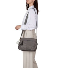 ACE BAGS & LUGGAGE kanana project collection タッセル-e ショルダーバッグ 横 68872
