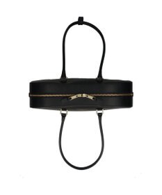 INTER-CHAUSSURES 【CHRISTIAN VILLA】レザーワイドミディアムショルダーバッグ