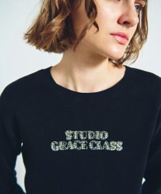 GRACE CONTINENTAL ロゴビジューニットトップ