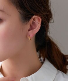 Phoebe 【金属アレルギー対応】【痛くないシリーズ】グリッターメタルライトフィットイヤリング　ゴールド