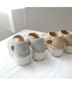 Pointer 本革 超軽量厚底パンチングサンダル