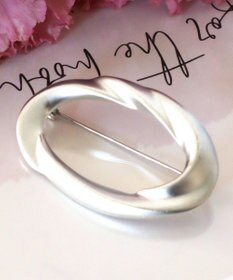 Tiaclasse マットメタルモチーフブローチ