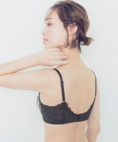 Wing Wing Lesiage　【2820シリーズ】　ブラジャー　脇すっきりの着やせシルエット　背中の段差軽減　ウイング／ワコール　PB2821