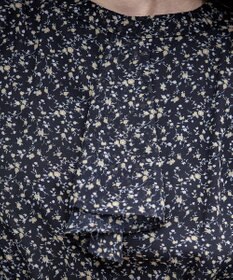 Tiaclasse 【新色追加・洗える】花柄フリルドレープワンピース