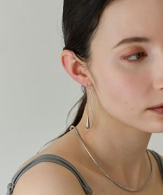 Phoebe 〈金属アレルギー対応〉フロウドロップアメリカンピアス　シルバー　ステンレス