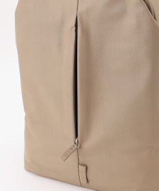 Y'SACCS 【MADE IN JAPAN】　WELLBA　人間工学バックパック　Mサイズ