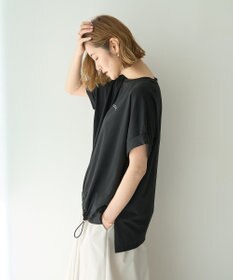 YECCA VECCA 裾ドロストデザインロゴTee