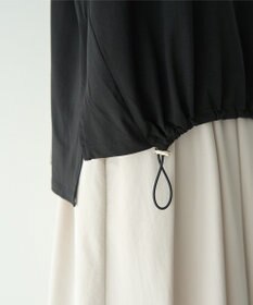 YECCA VECCA 裾ドロストデザインロゴTee