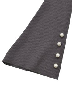 Green Parks ・ｓｗｉｎｇ　ｂｙ　袖パールボタンフレアリブニット