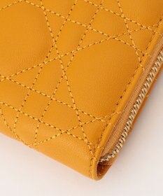 LA BAGAGERIE シープキルティング　ラウンドウォレット