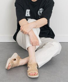 Bridget Birkin 【VINCULUM】フレックスソールビジューサンダル