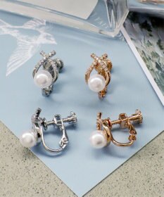 Tiaclasse 【選べる2TYPEデザイン】【金属アレルギー対応】クロスドロップピアス＆イヤリング