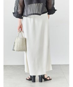 Te chichi バイアスサテンスカート