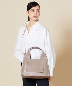 LA BAGAGERIE 【veganview】triangle shape mini tote bag