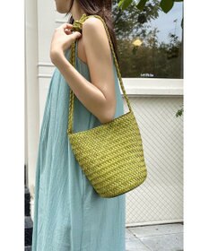 style code 大人の夏を軽やかにする 牛革 メッシュ バケットショルダー