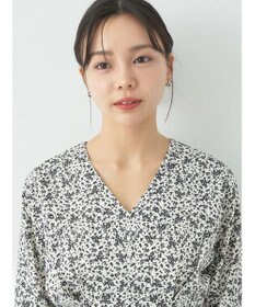 earth music&ecology 小花柄Ｖネックワンピース