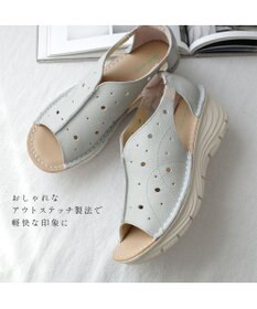 Pointer 本革 超軽量厚底パンチングサンダル