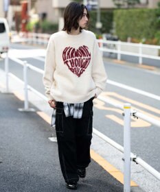 WEGO 【ユニセックス着用ITEM/MLサイズ展開/25年秋冬新作】ファジーグラフィックプルオーバー