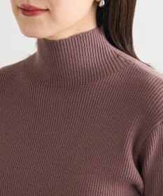 Green Parks ・ｓｗｉｎｇ　ｂｙ　袖パールボタンフレアリブニット