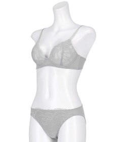 AMPHI ノンワイヤーブラ ショーツセット モールドカップを使用 自然なまるみのあるバストシルエット 【ノンワイヤーブラ＆ショーツセット】 上下セット ブラ BCC234 アンフィ／ワコール