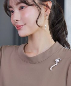 Tiaclasse スワールパールブローチ