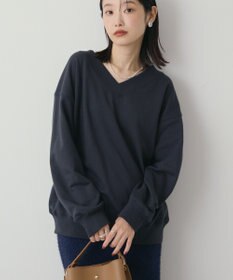 AMERICAN HOLIC Vネックワンポイントロゴスウェットプルオーバー