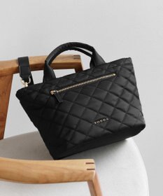 TOCCA TRACE PAVE FASTENER TOTE ナイロンキルトバッグ