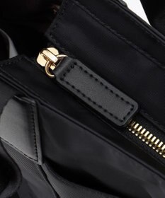 LA BAGAGERIE 【LA BAGAGERIE×HELLO KITTY】リボンチャーム付き　デイリートート　Sサイズ