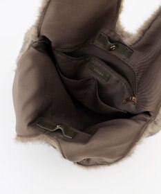 自由区 【SHIHOさん着用】イージーファー バッグ