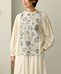 muuc 〈遠州織物の工場で織られた上質なコットン生地〉ビオラ刺繍切り替え ボリューム袖 プルオーバーブラウス