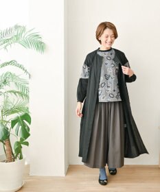 muuc 〈遠州織物の工場で織られた上質なコットン生地〉ビオラ刺繍切り替え ボリューム袖 プルオーバーブラウス