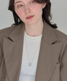 Phoebe 〈金属アレルギー対応〉メタリックホースシューネックレス　シルバー　ステンレス/馬蹄/蹄鉄/ラッキーモチーフ/ギフト/プレゼント/大ぶり