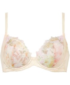 Wing 【エアリーソフトブラ】　ふんわりエアリーな着用感　脇から背中すっきり　ウイング／ワコール　KB2202